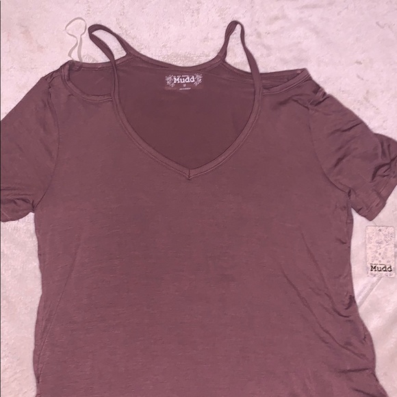 Dark pink shirt cut out shoulders - Picture 2 of 2